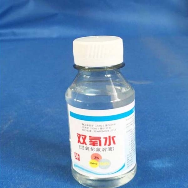 烟台双氧水厂家：双氧水（过氧化氢溶液）有哪些核心特性？不同浓度的双氧水分别适用于哪些场景（如工业生产、医疗消毒、日常清洁）？使用与存储过程中需注意哪些安全要点，若发生泄漏或接触伤害该如何应急处理？
